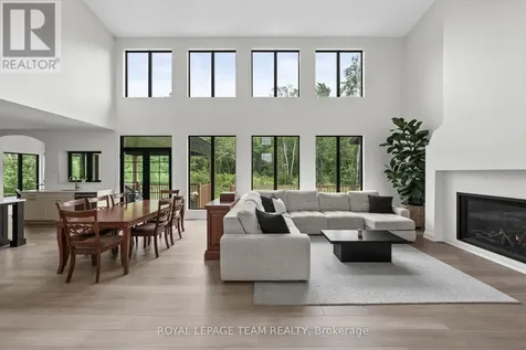 148 Lake Trail Road Ottawa ON K1S 1N4