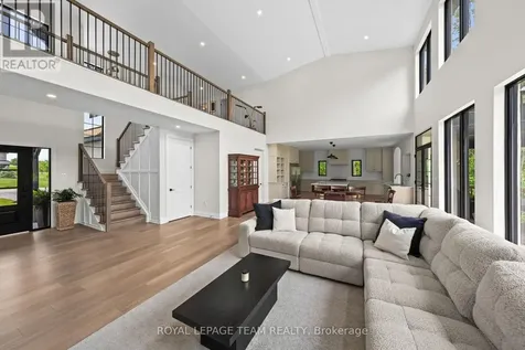 148 Lake Trail Road Ottawa ON K1S 1N4