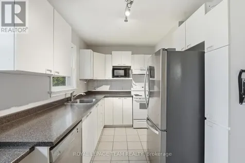 49 Crownhill Street Ottawa ON K1J 7K5