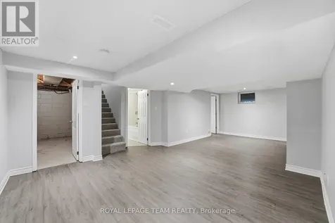 49 Crownhill Street Ottawa ON K1J 7K5