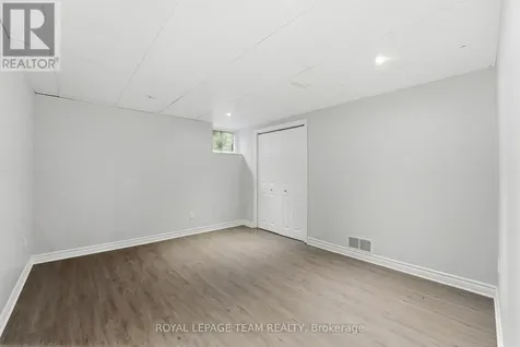 49 Crownhill Street Ottawa ON K1J 7K5