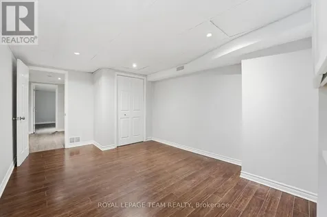 49 Crownhill Street Ottawa ON K1J 7K5
