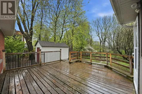 49 Crownhill Street Ottawa ON K1J 7K5