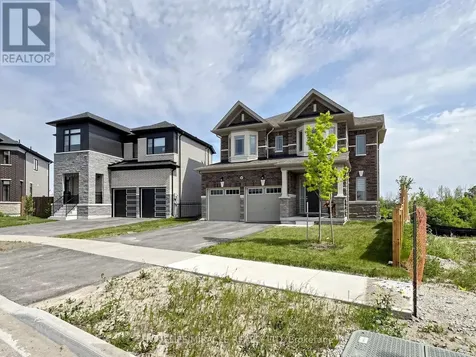 60 Season Crescent Wasaga Beach ON L9Z 0M4