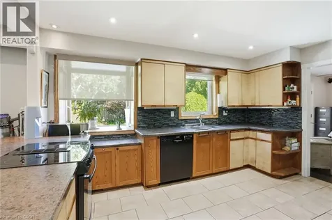 44 San Paulo Drive Hamilton ON L9C 5C2
