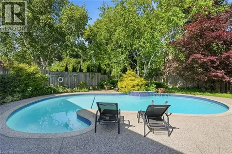 44 San Paulo Drive Hamilton ON L9C 5C2