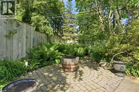 44 San Paulo Drive Hamilton ON L9C 5C2