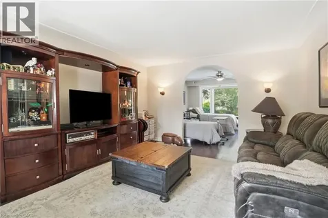 44 San Paulo Drive Hamilton ON L9C 5C2