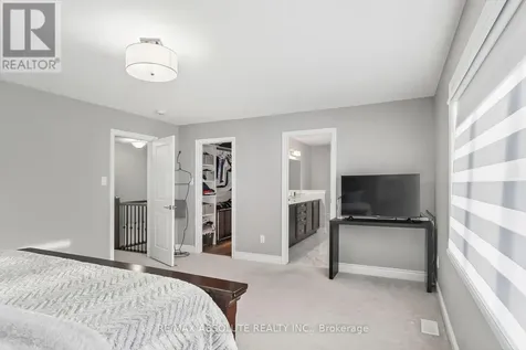 1008 Manege Street Ottawa ON K2S 0Y7