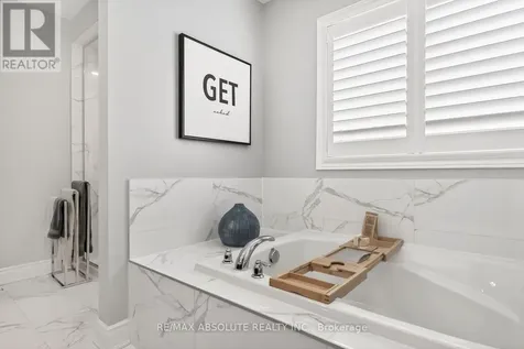 1008 Manege Street Ottawa ON K2S 0Y7