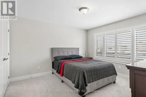 1008 Manege Street Ottawa ON K2S 0Y7