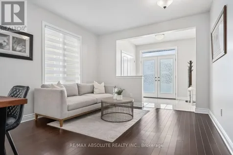 1008 Manege Street Ottawa ON K2S 0Y7