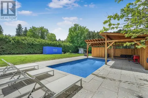 1596 Boyer Road Ottawa ON K1C 1R2
