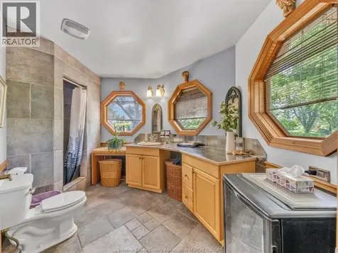 8355 Broderick Road Lasalle ON N9H 0H1