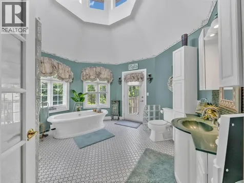 8355 Broderick Road Lasalle ON N9H 0H1