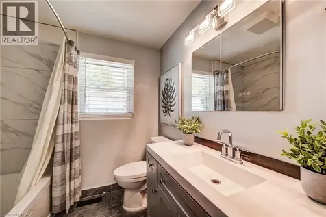 1138 Kathlene Court Cambridge ON N3H 4P2