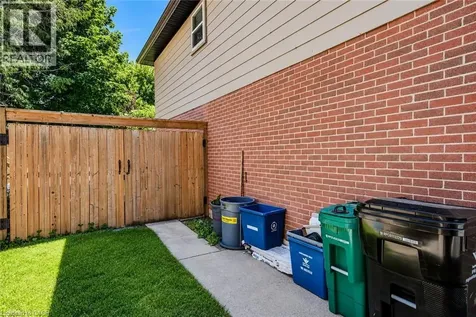 1138 Kathlene Court Cambridge ON N3H 4P2