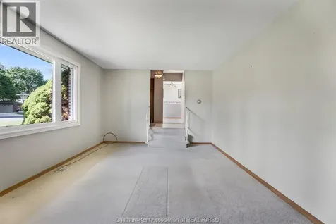 115 Parkwood Drive Chatham ON N7M 2B1
