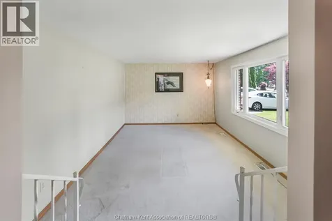 115 Parkwood Drive Chatham ON N7M 2B1