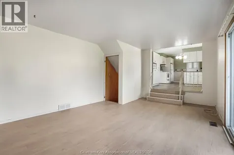 115 Parkwood Drive Chatham ON N7M 2B1