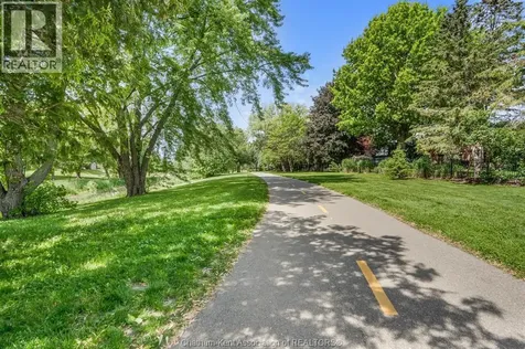 115 Parkwood Drive Chatham ON N7M 2B1