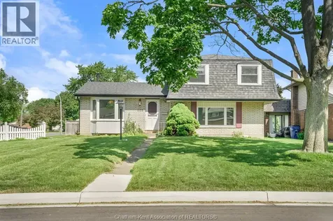 115 Parkwood Drive Chatham ON N7M 2B1