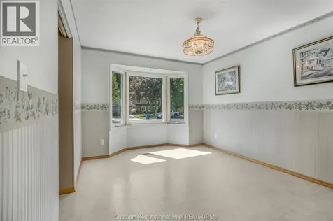 115 Parkwood Drive Chatham ON N7M 2B1