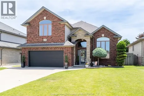 40 Enclave Place Chatham ON N7L 5R8
