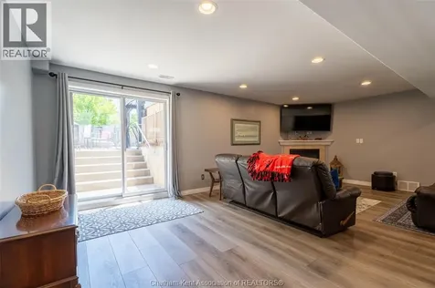 40 Enclave Place Chatham ON N7L 5R8