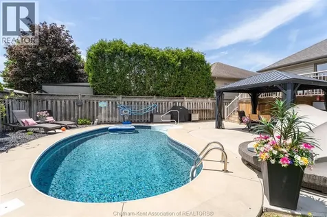 40 Enclave Place Chatham ON N7L 5R8