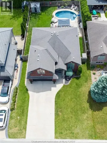 40 Enclave Place Chatham ON N7L 5R8