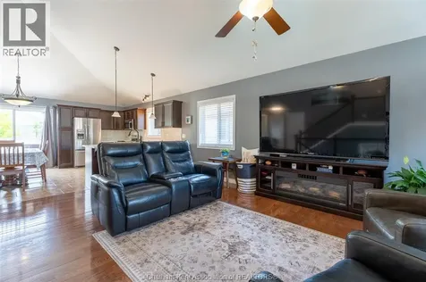 40 Enclave Place Chatham ON N7L 5R8
