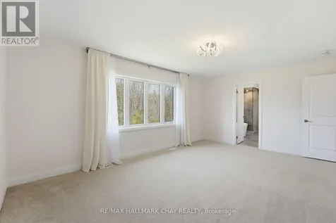 25 Del Ray Crescent Wasaga Beach ON L9Z 0N7
