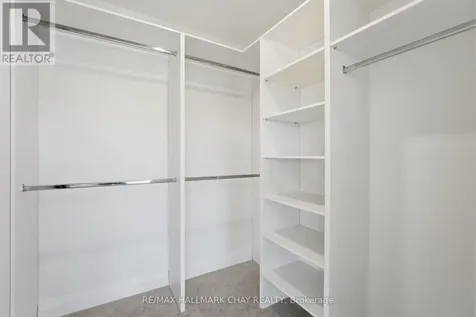 25 Del Ray Crescent Wasaga Beach ON L9Z 0N7