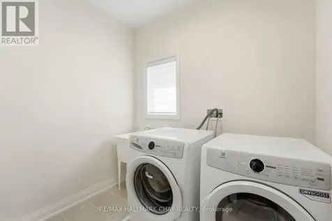 25 Del Ray Crescent Wasaga Beach ON L9Z 0N7