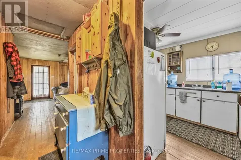 1947 Woods Bay Road Severn ON L3V 6H3