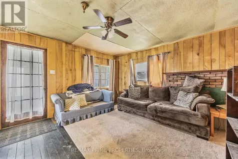 1947 Woods Bay Road Severn ON L3V 6H3