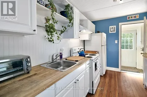 444 Maple Street Collingwood ON L9Y 2R9