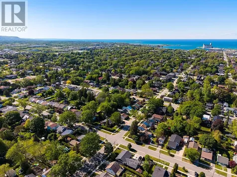 444 Maple Street Collingwood ON L9Y 2R9