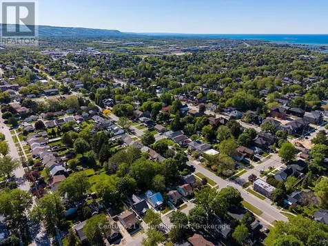444 Maple Street Collingwood ON L9Y 2R9