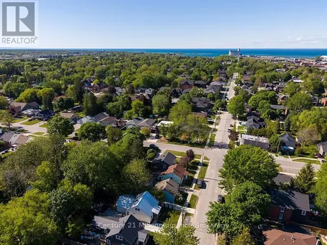 444 Maple Street Collingwood ON L9Y 2R9