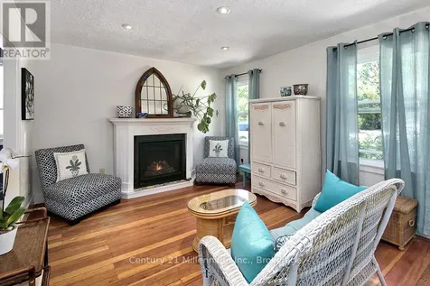 444 Maple Street Collingwood ON L9Y 2R9