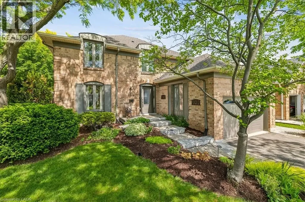 1229 Old Post Drive Oakville ON L6M 1A5