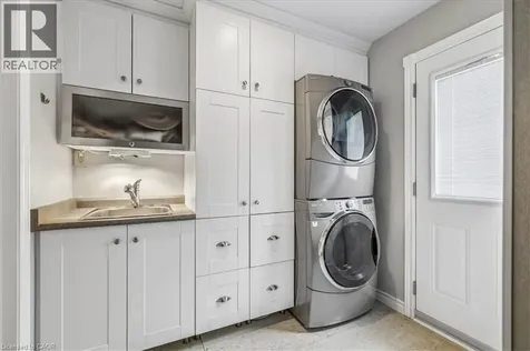 1229 Old Post Drive Oakville ON L6M 1A5