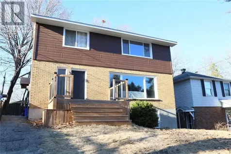 62 Gill Street Sudbury ON P3E 1W5