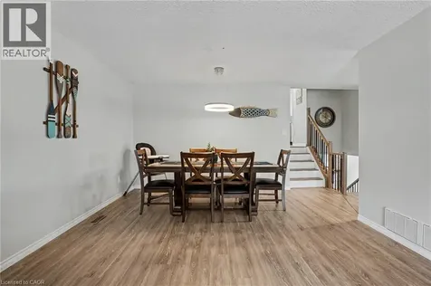 7 Rembrandt Drive Grimsby ON L3M 4Z6