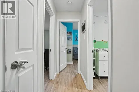 7 Rembrandt Drive Grimsby ON L3M 4Z6