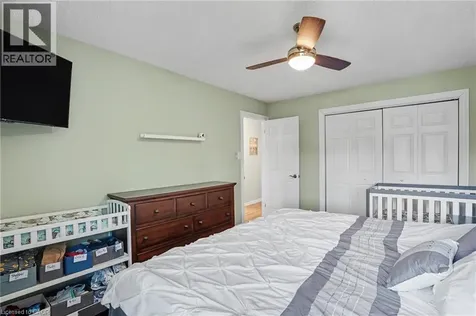 7 Rembrandt Drive Grimsby ON L3M 4Z6
