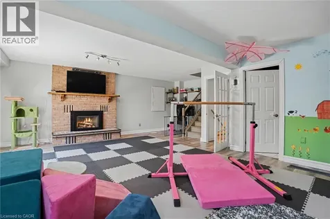 7 Rembrandt Drive Grimsby ON L3M 4Z6