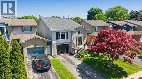 7 Rembrandt Drive Grimsby ON L3M 4Z6